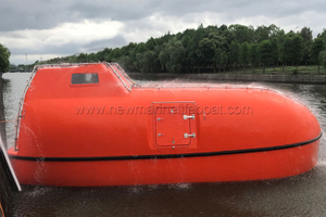 NM117-Totally-Enclosed-Lifeboat-1.jpg